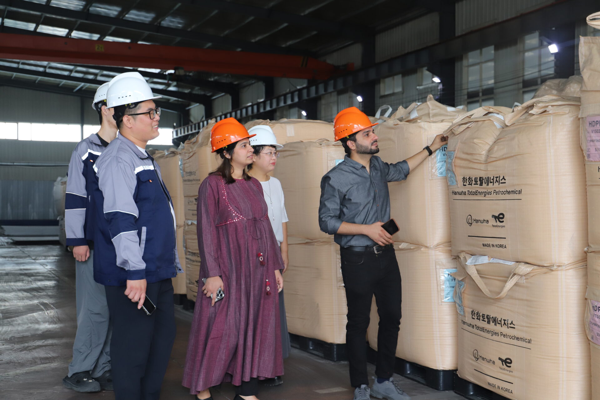 Large stock of engineering plastic raw materials